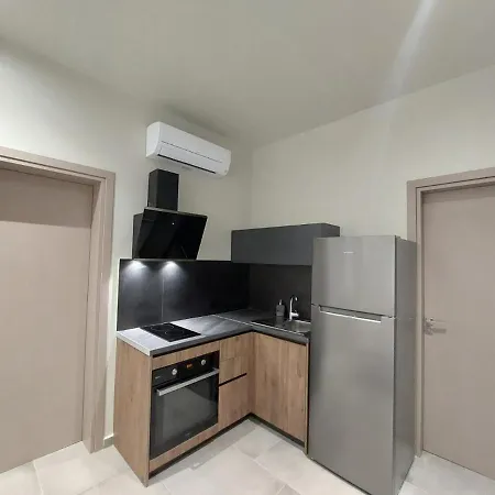 Rea'S Luxury Apartments Στούπα Εξωτερικό φωτογραφία