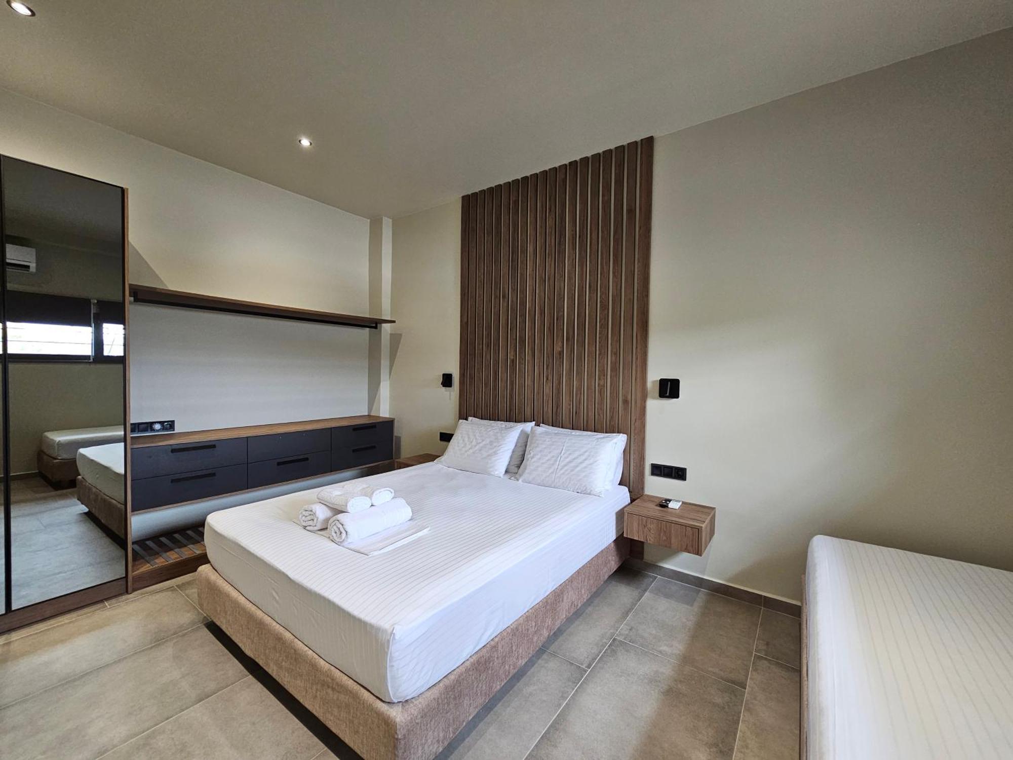 Rea's Luxury Stoúpa