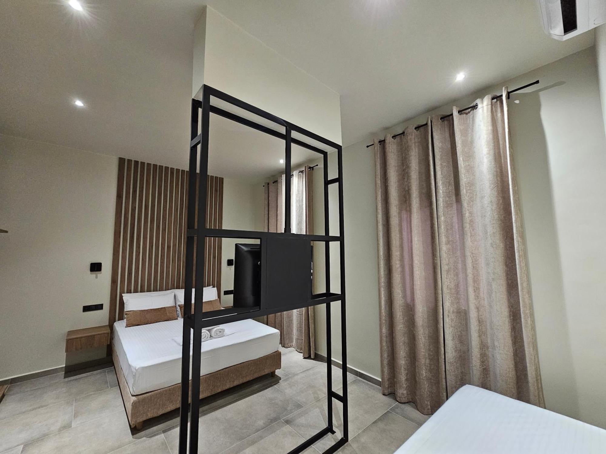 Rea's Luxury Stoúpa
