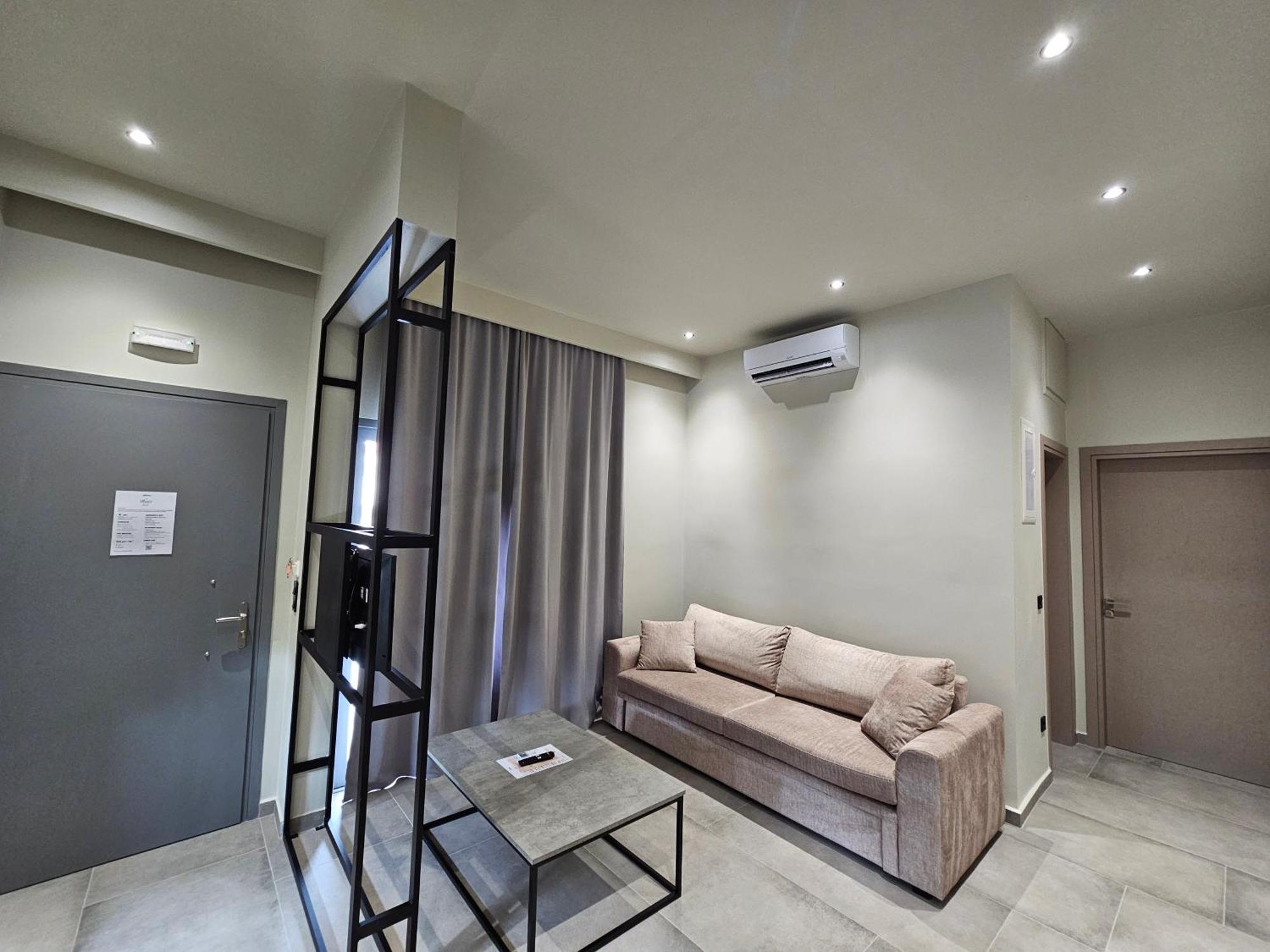 Rea's Luxury
